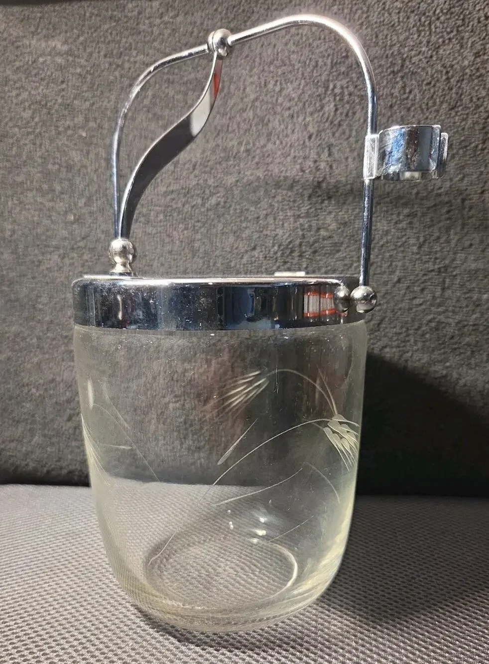 Vntg Mid-Century Ice Bucket Etched Glass Wheat Design Silver Lid